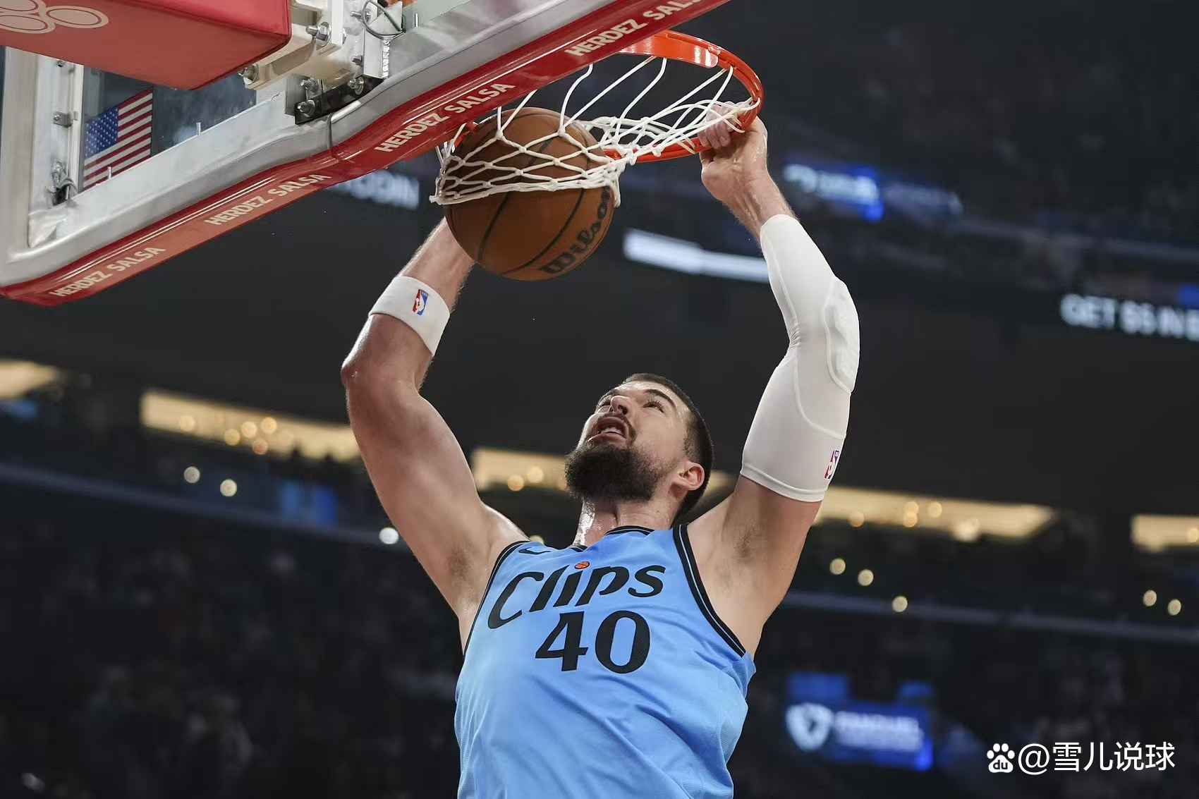 包含密尔沃基雄鹿迎法国杯关键赛,集结日刷新队史纪录,话题不断,数据趋势出现新变化的词条 包含密尔沃基雄鹿迎法国杯关键赛,集结日刷新队史纪录,话题不断,数据趋势出现新变化的词条