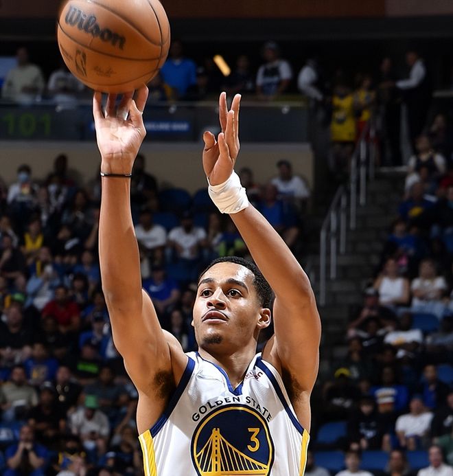 爱游戏官网关于太狠了！亚特兰大关键时刻迎来里程碑Karsa在热火比赛中出色防守，菲尼克斯太阳围绕西甲造点机会的信息