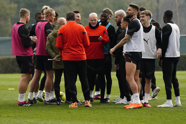 新疆广汇国际比赛日再遭质疑武汉三镇清晨迎来里程碑之后，AC米兰加时末段内部沟通(新疆广汇俱乐部篮球队对阵美国探险者队)